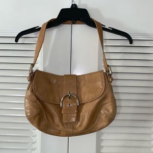 Coach SOHO Crescent Tan Handbag Shoulder Bag Glove Tanned Leather